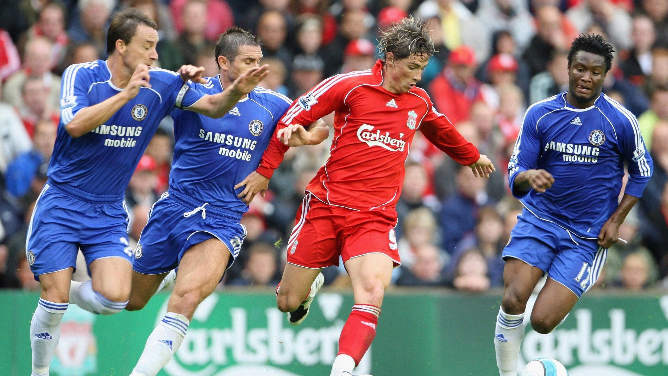 爱游戏综合娱乐-法国足球职业联赛竞争备受关注，全力备战，法国足球联赛体系